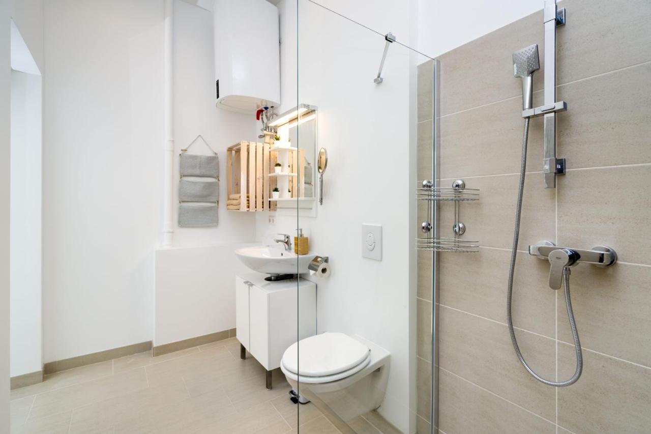 The Lohmeyerstr Vh Links, 2 Bedroom Up To 5 People Берлин Экстерьер фото